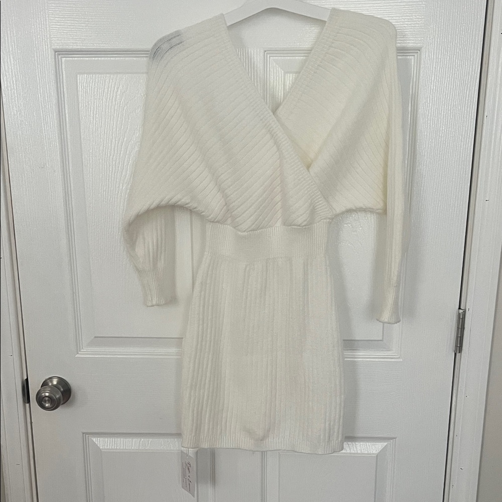 Elegant White Knit Dress